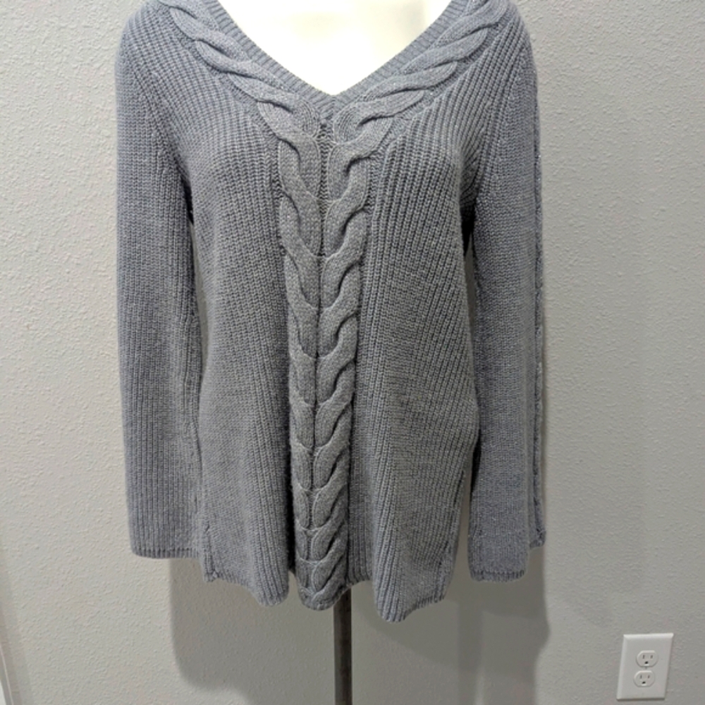 Westport Gray V-Neck Sweater with Cable Knit Design - Picture 2 of 5